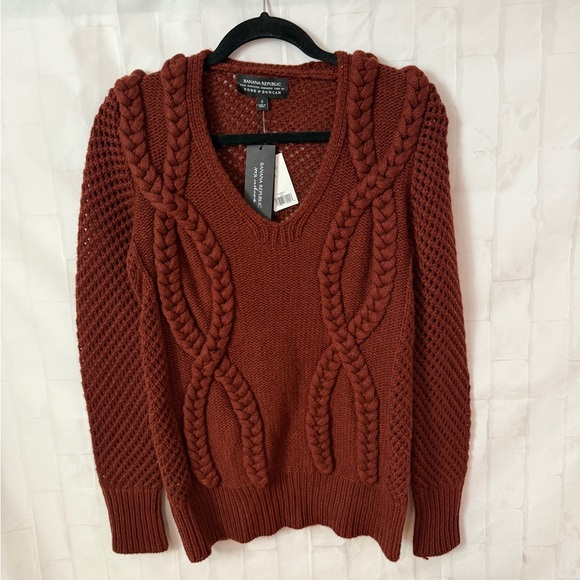 Banana Republic V-Neck Cashmere Sweater - Deep Burgundy - Picture 2 of 7